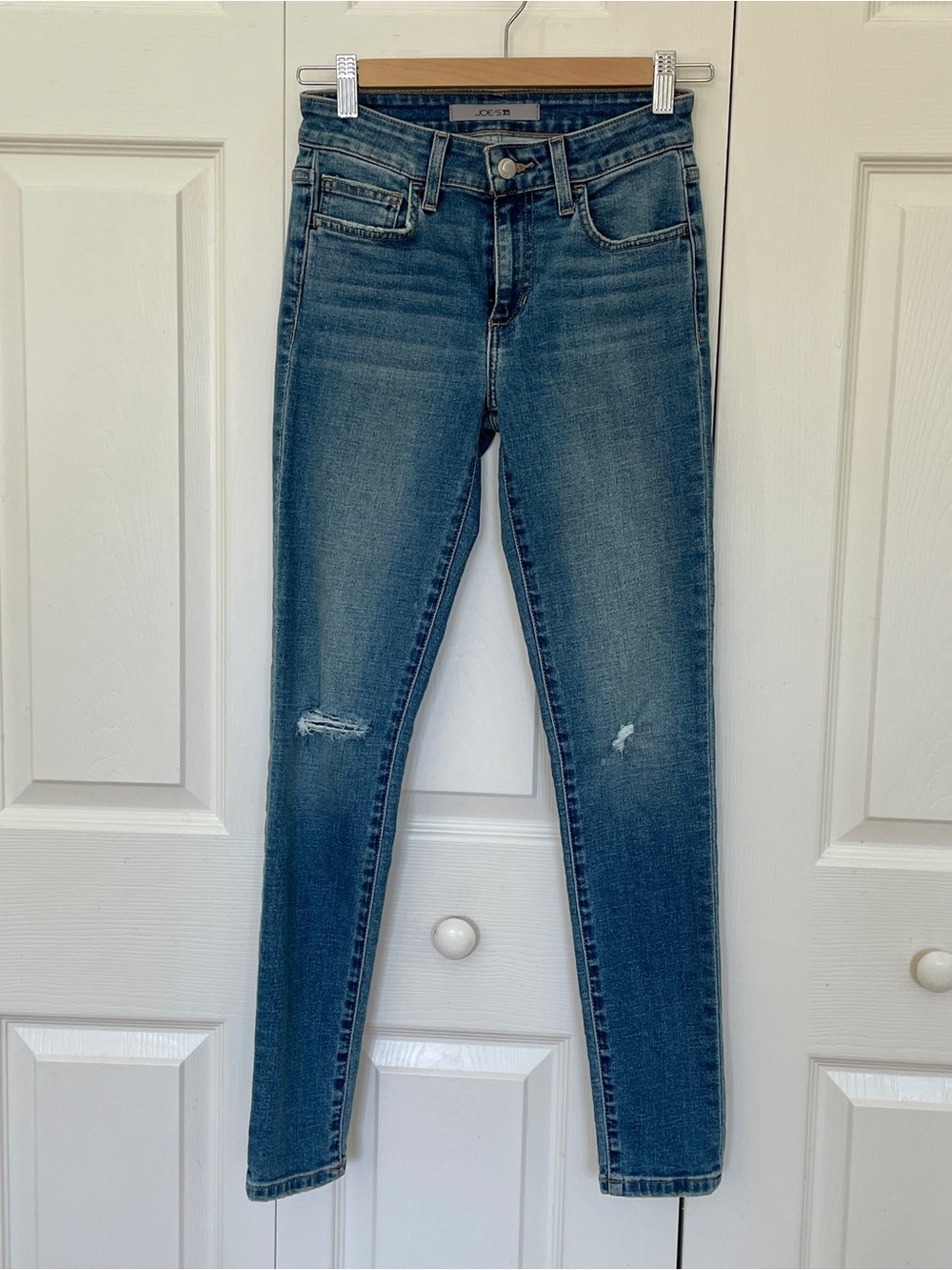 Joe's Skinny Ankle Mid-Rise Petal Jeans